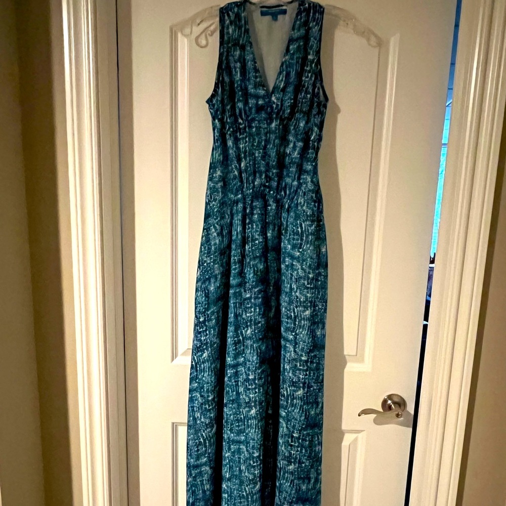Derek Lam long v-neck georgette lined dress